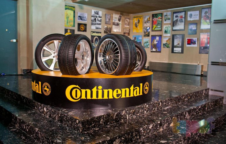  /tyres/shiny-continental-rejting.html