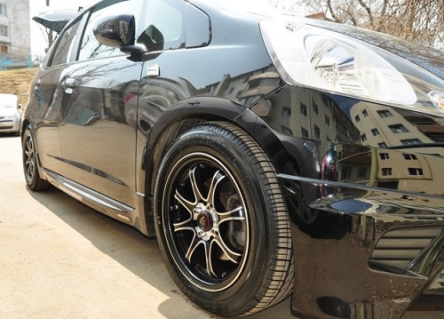 kakaya-model-shin-luchshe-letom-bridgestone-ili-pirelli6