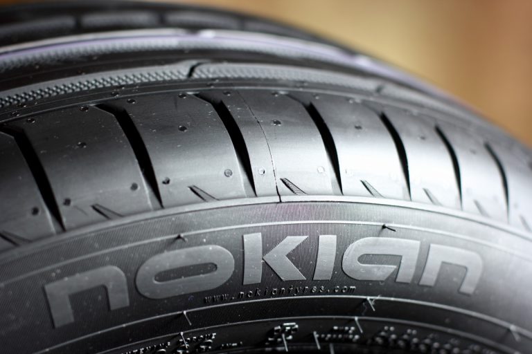 /baza/kakaya-marka-shin-luchshe-dlya-infiniti-dunlop-ili-nokian.html 